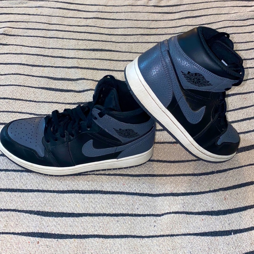 Jordan 1 Retro Mid
